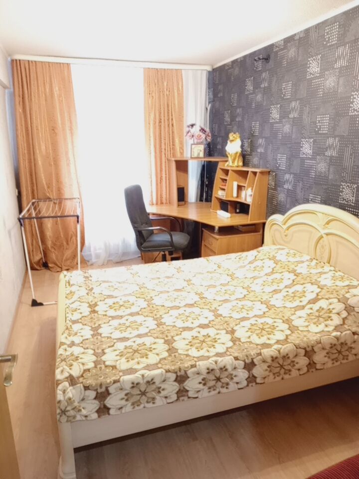 Продажа 3-комнатной квартиры, Новомосковск, Парковая ул,  8/2