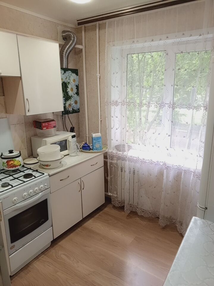 Продажа 3-комнатной квартиры, Новомосковск, Парковая ул,  8/2
