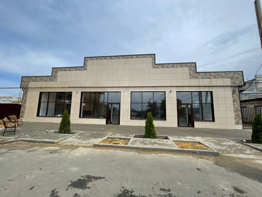 Аренда коммерческой недвижимости, 246м <sup>2</sup>, Светлоград, Московская ул,  2А