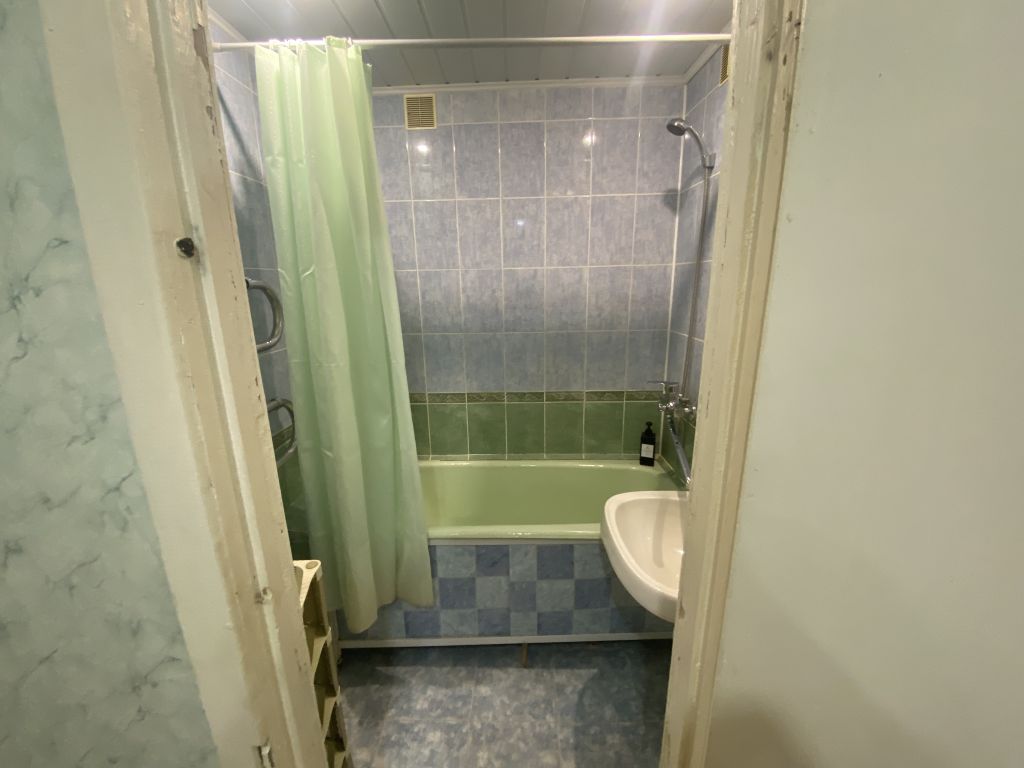 Продажа 2-комнатной квартиры, Ессентуки, Вокзальная ул,  27а