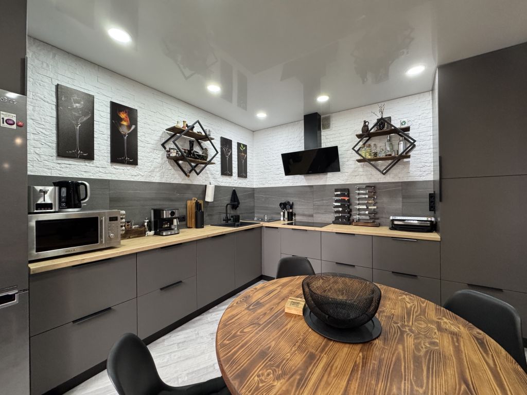 Продажа 3-комнатной квартиры, Саратов, Лунная ул,  30А