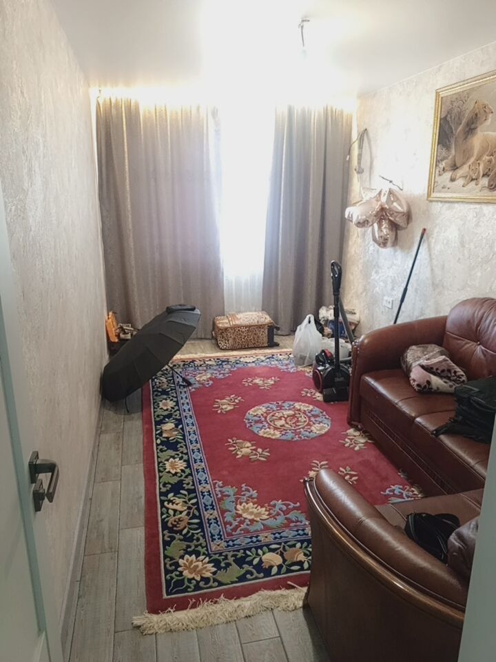 Продажа 3-комнатной квартиры, Новомосковск, Рудничная ул,  27