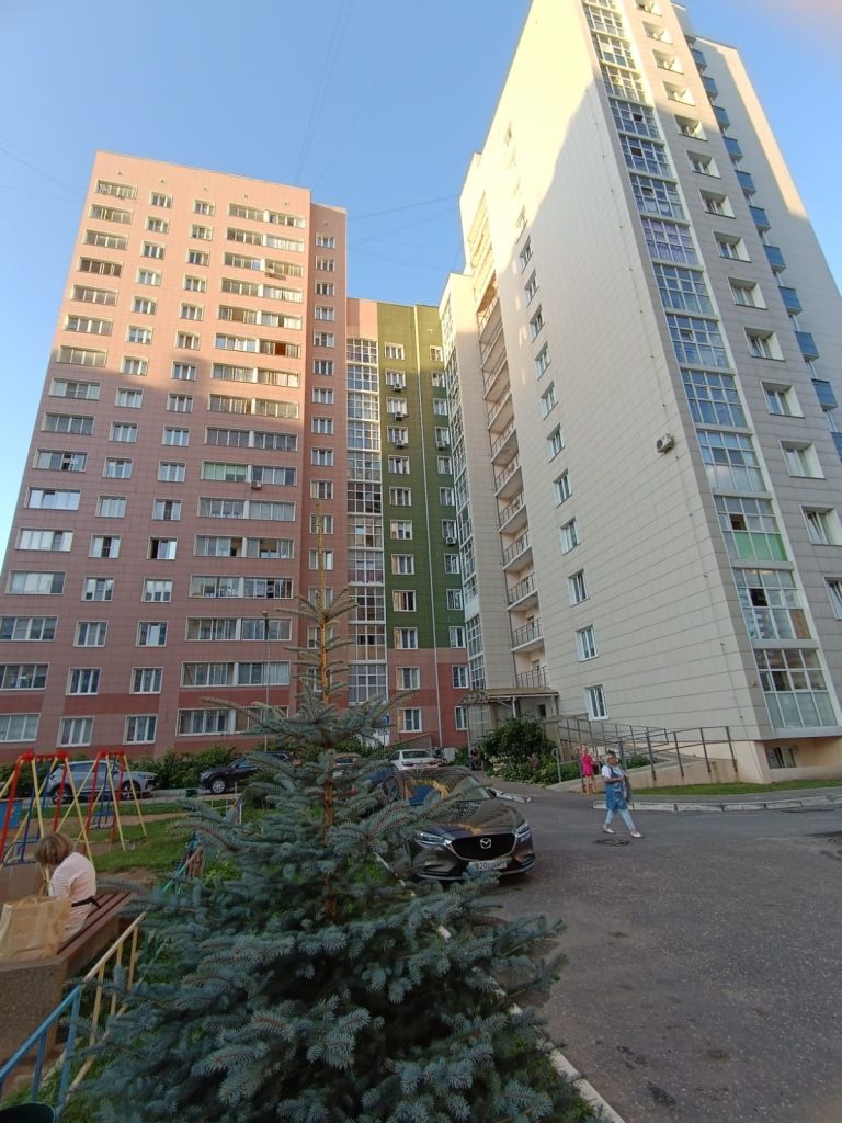 Продажа 2-комнатной квартиры, Тверь, Левитана ул,  52