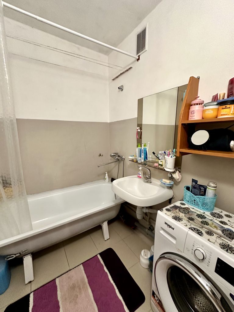 Продажа 3-комнатной квартиры, Нижний Новгород, Вятская ул,  1