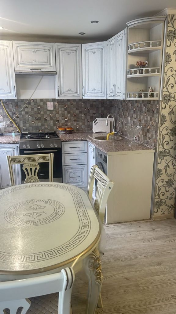 Продажа 2-комнатной квартиры, Каменка, Ворошилова,  4