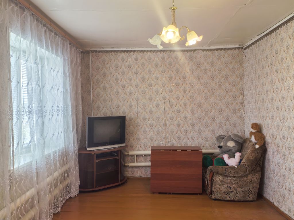 Продажа 3-комнатной квартиры, Родники, Центральная,  28