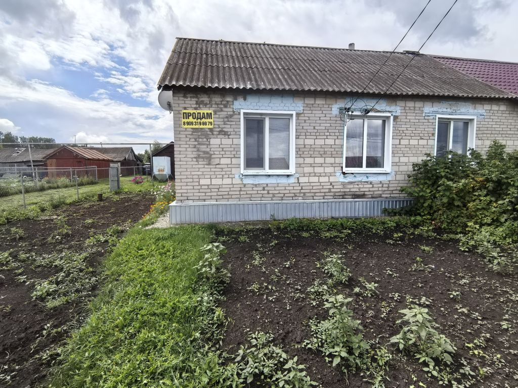 Продажа 3-комнатной квартиры, Родники, Центральная,  28