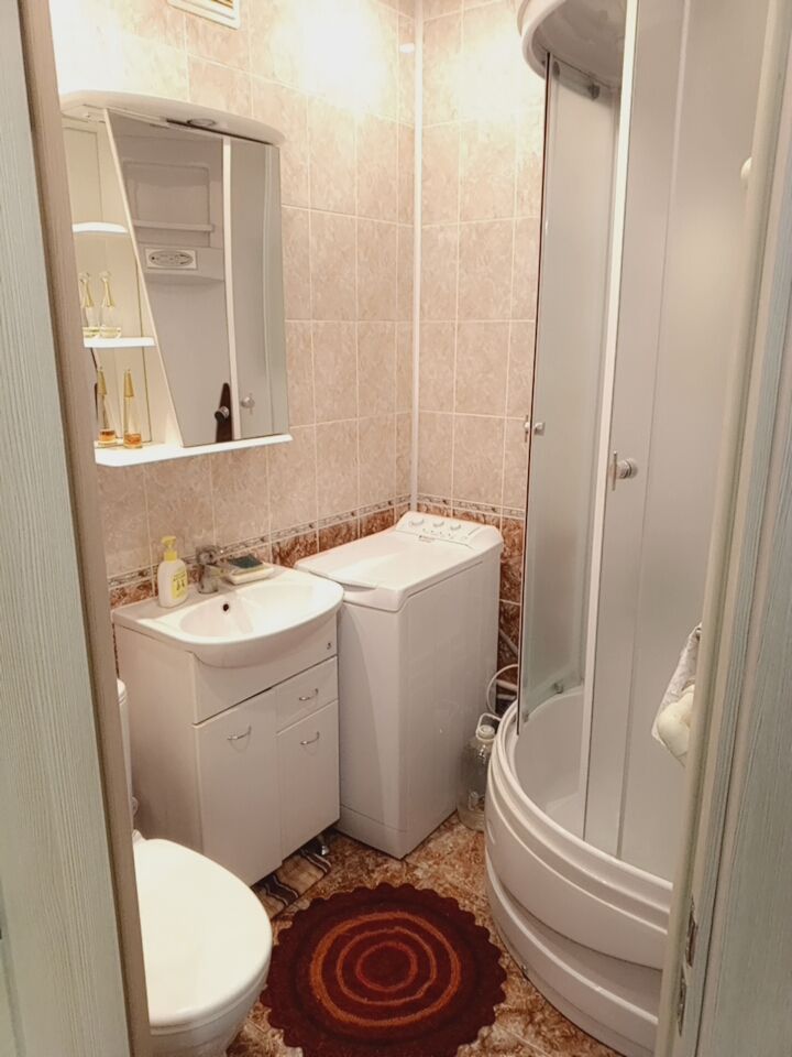 Продажа 2-комнатной квартиры, Донской, Чехова ул.,  15