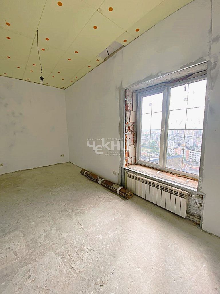 Продажа 5-комнатной квартиры, Нижний Новгород, Композитора Касьянова ул,  1