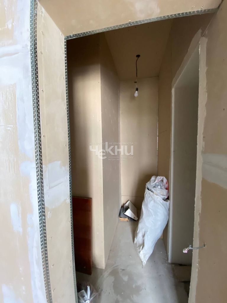 Продажа 5-комнатной квартиры, Нижний Новгород, Композитора Касьянова ул,  1