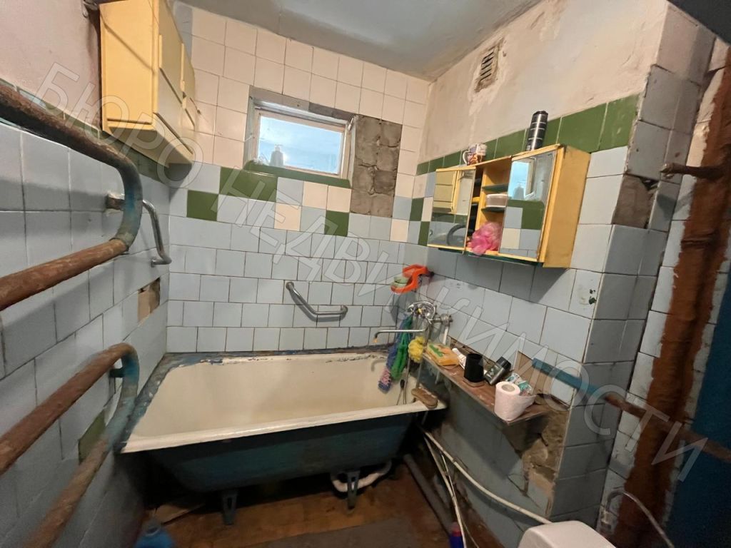 Продажа 3-комнатной квартиры, Балашов, Привокзальная ул,  11