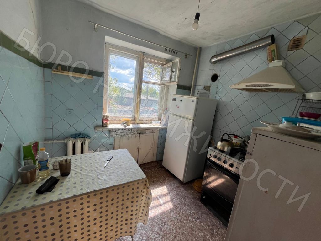 Продажа 3-комнатной квартиры, Балашов, Привокзальная ул,  11