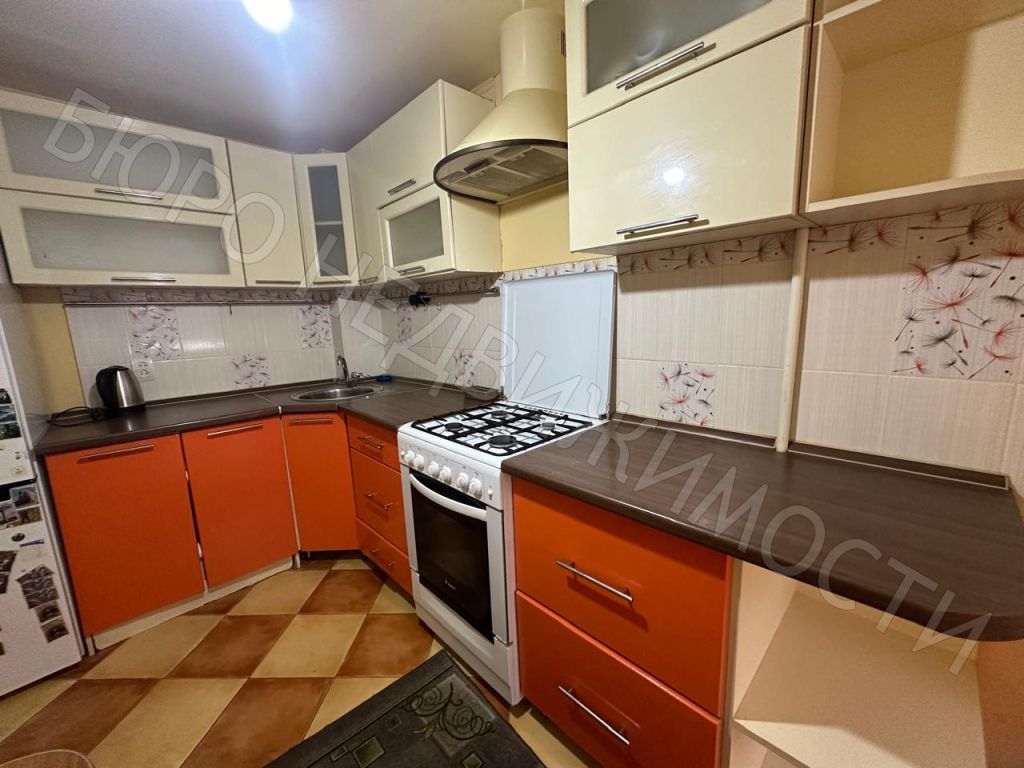 Продажа 2-комнатной квартиры, Балашов, Ленина ул,  38