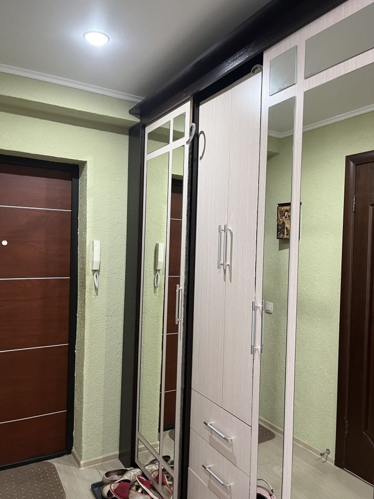 Продажа 4-комнатной квартиры, Энгельс, Ленина ул,  17