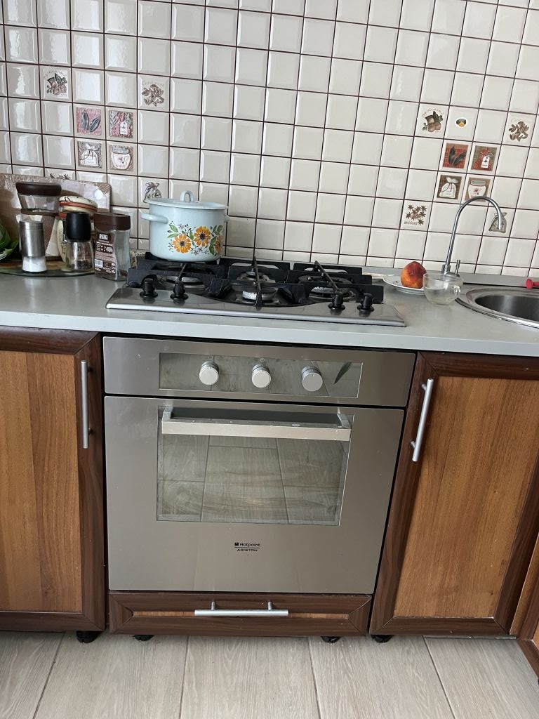 Продажа 4-комнатной квартиры, Энгельс, Ленина ул,  17