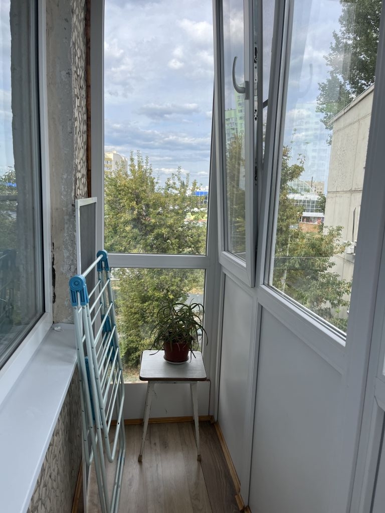 Продажа 4-комнатной квартиры, Энгельс, Ленина ул,  17