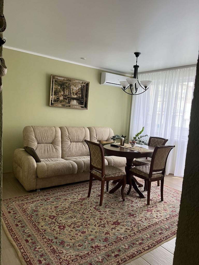 Продажа 4-комнатной квартиры, Энгельс, Ленина ул,  17