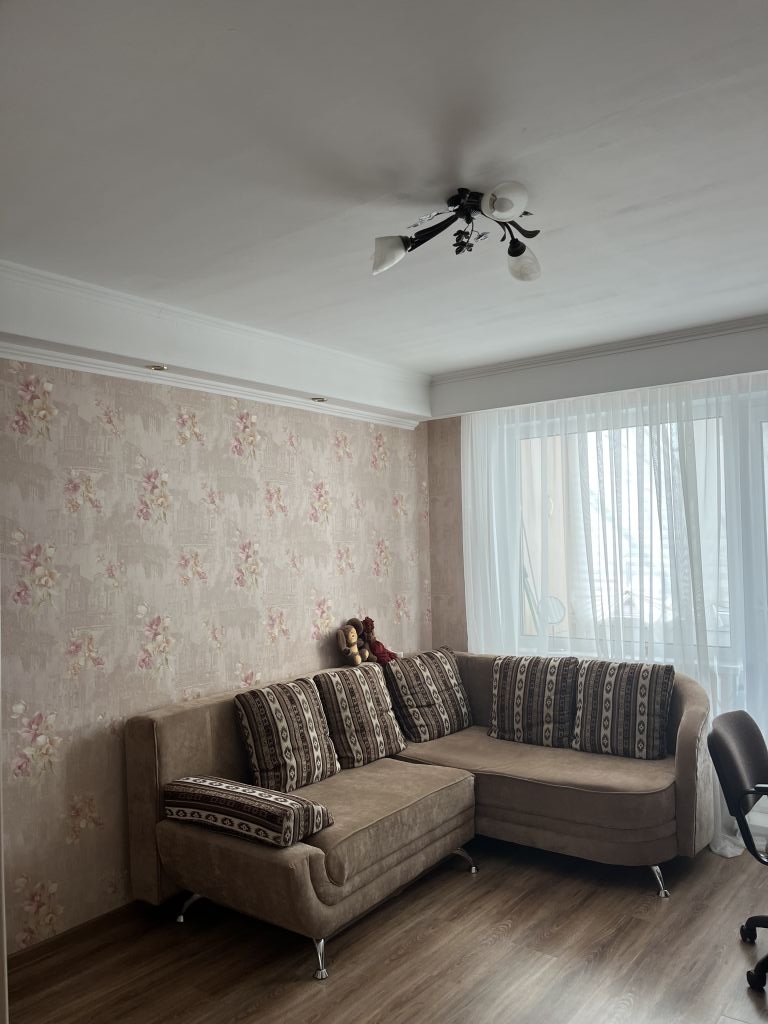 Продажа 4-комнатной квартиры, Энгельс, Ленина ул,  17