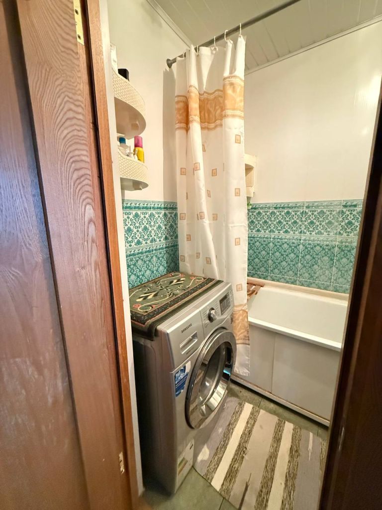 Продажа 4-комнатной квартиры, Кострома, Смирнова Юрия ул,  47