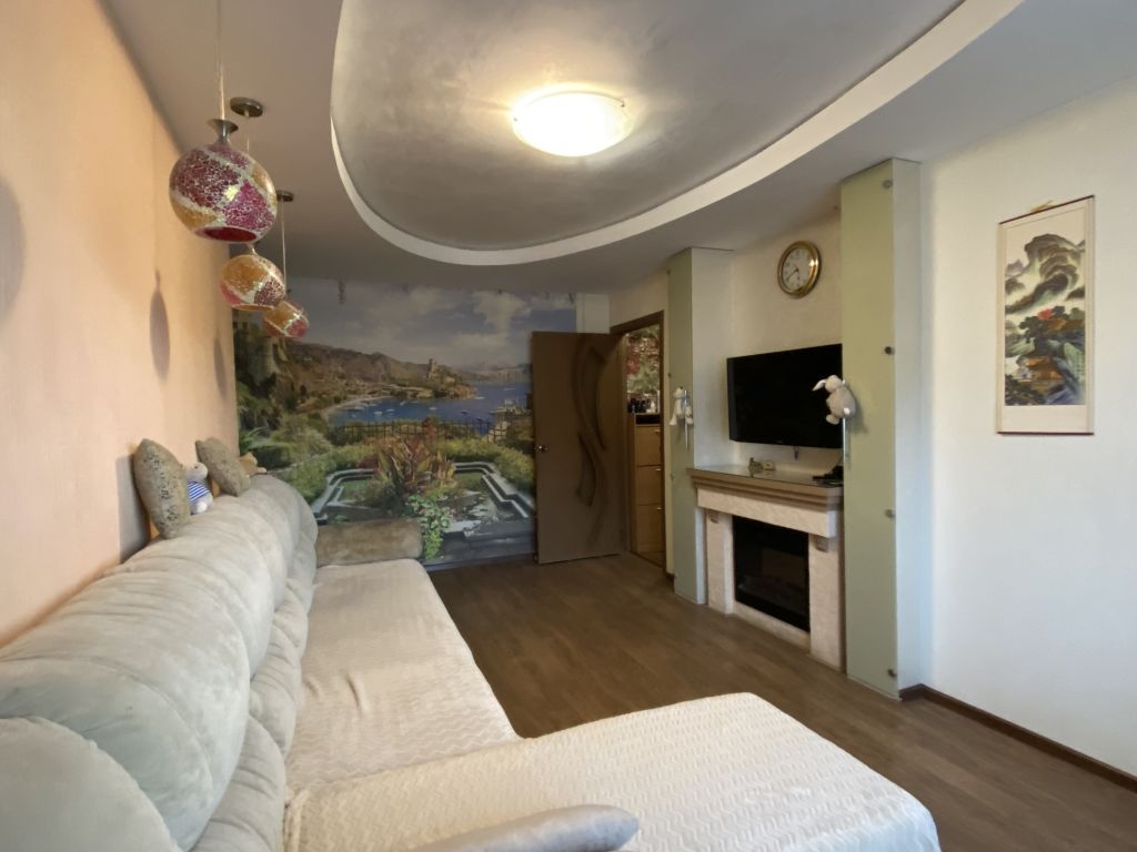 Продажа 3-комнатной квартиры, Нижний Новгород, Ленина пр-кт,  10А