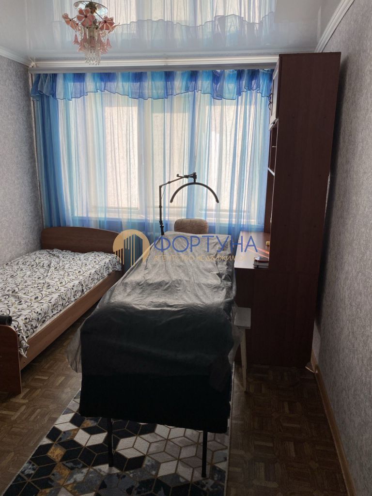 Продажа 2-комнатной квартиры, Белгород, Горького ул,  69