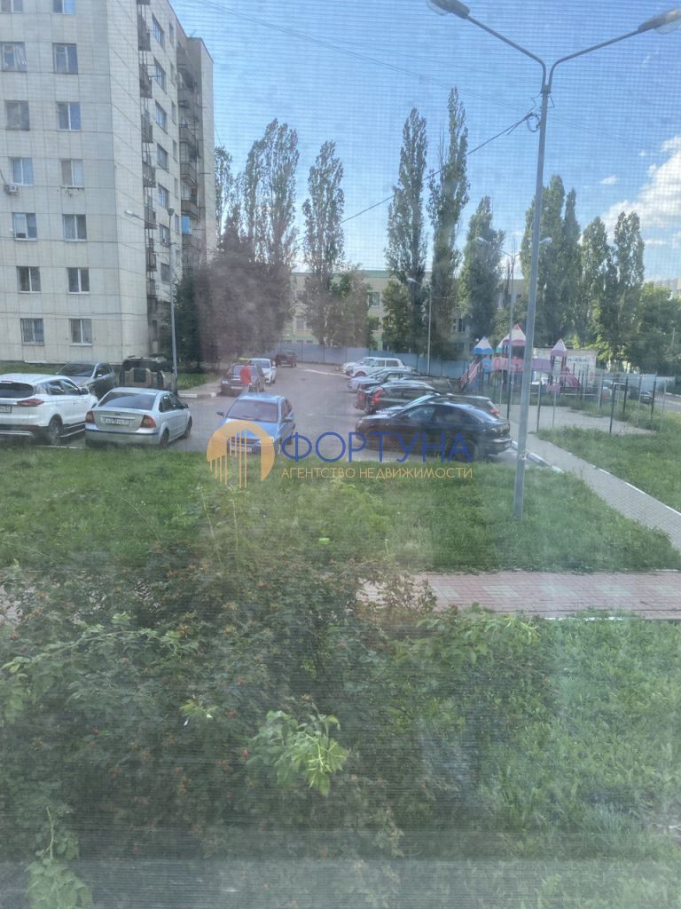 Продажа 2-комнатной квартиры, Белгород, Горького ул,  69