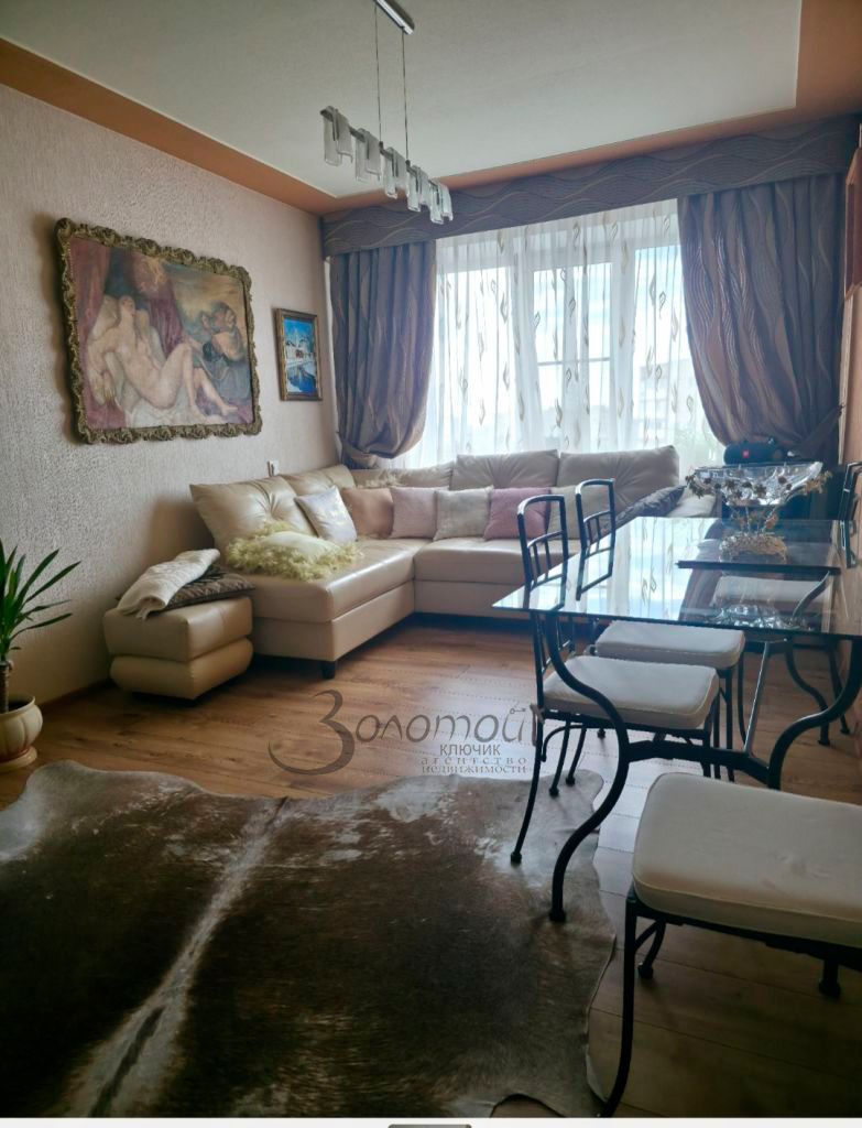 Продажа 4-комнатной квартиры, Дзержинск, Ситнова ул,  8б