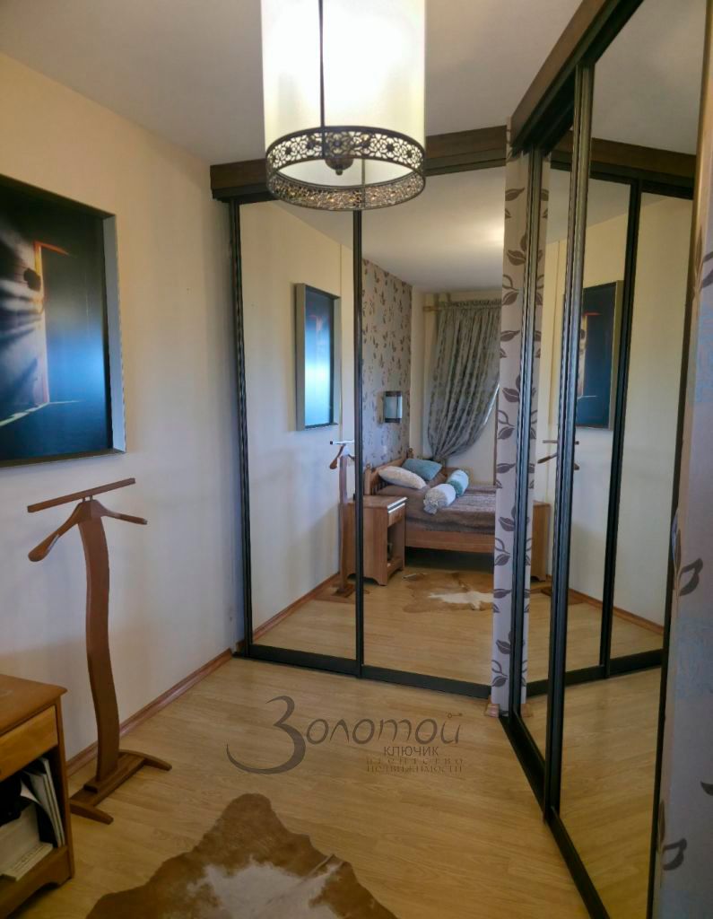 Продажа 4-комнатной квартиры, Дзержинск, Ситнова ул,  8б