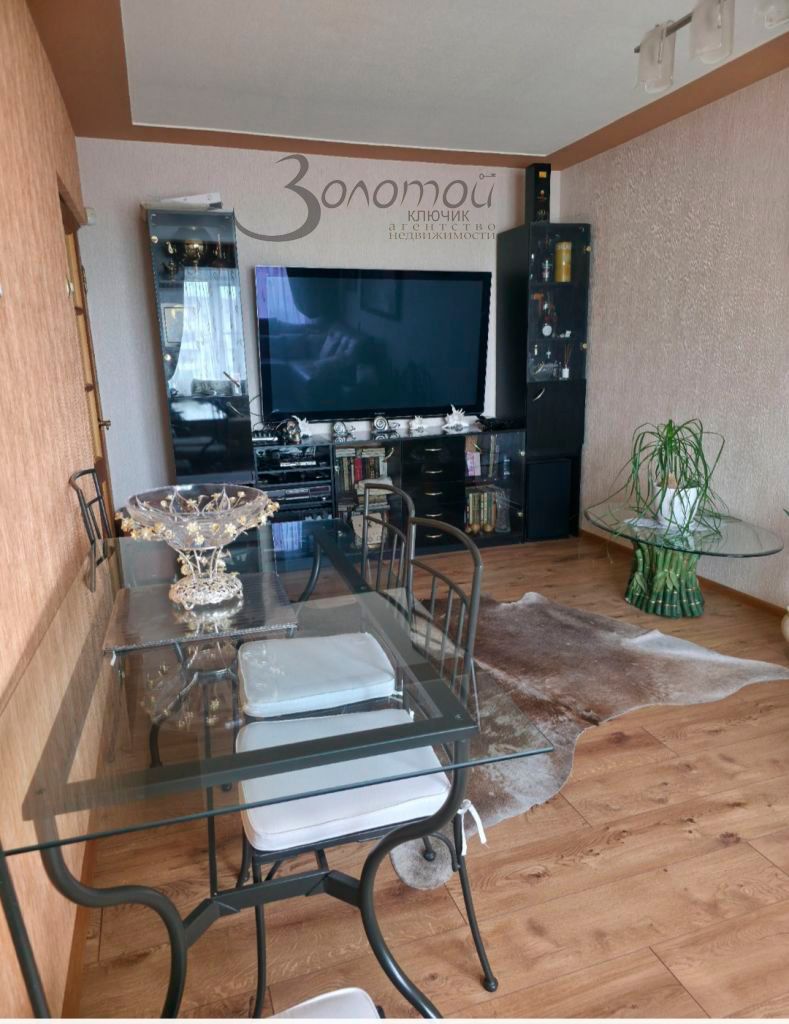 Продажа 4-комнатной квартиры, Дзержинск, Ситнова ул,  8б