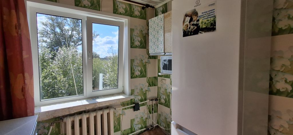 Продажа 2-комнатной квартиры, Новомосковск, Чапаева ул,  12