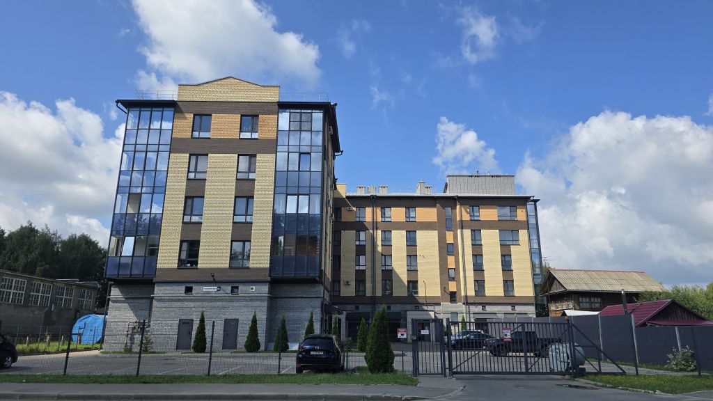 Продажа 3-комнатной квартиры, Кострома, Беленогова Юрия ул,  23Б