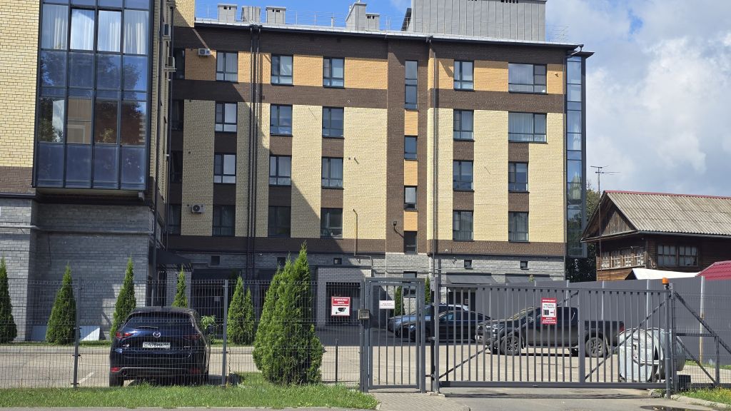 Продажа 3-комнатной квартиры, Кострома, Беленогова Юрия ул,  23Б