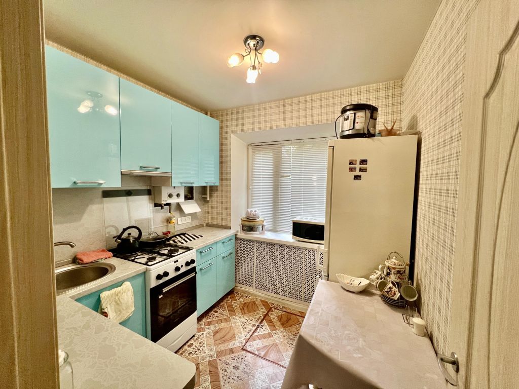 Продажа 2-комнатной квартиры, Нижний Новгород, Ленина пр-кт,  19А