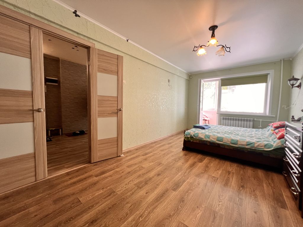 Продажа 3-комнатной квартиры, Новомосковск, Парковая ул,  16