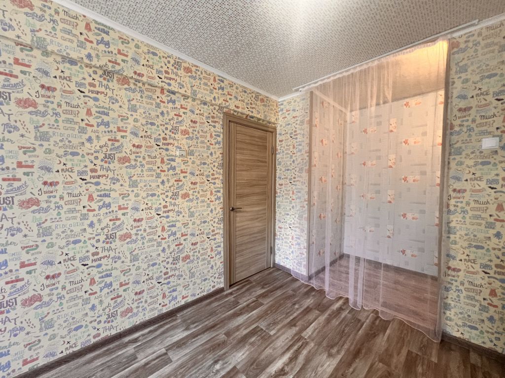 Продажа 3-комнатной квартиры, Новомосковск, Парковая ул,  16