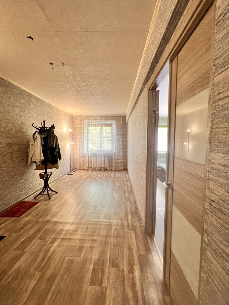 Продажа 3-комнатной квартиры, Новомосковск, Парковая ул,  16