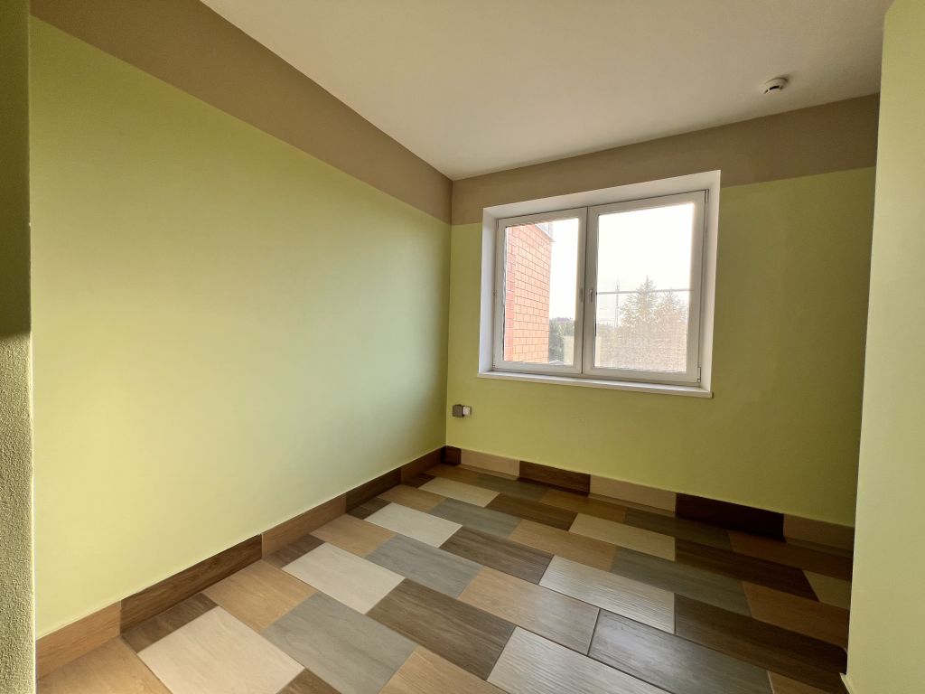 Продажа 3-комнатной квартиры, Новомосковск, Коммунистическая ул,  25