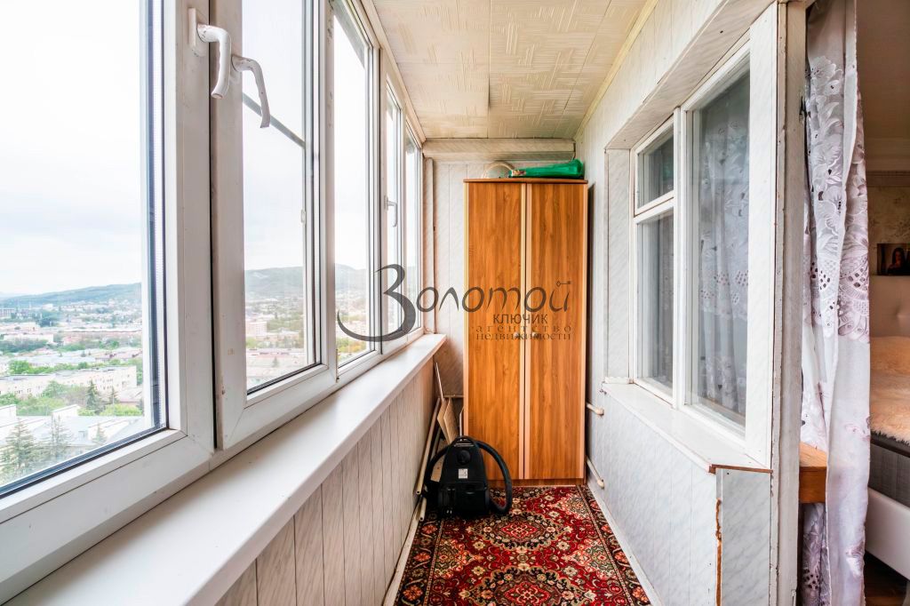 Продажа 3-комнатной квартиры, Кисловодск, Островского ул,  17