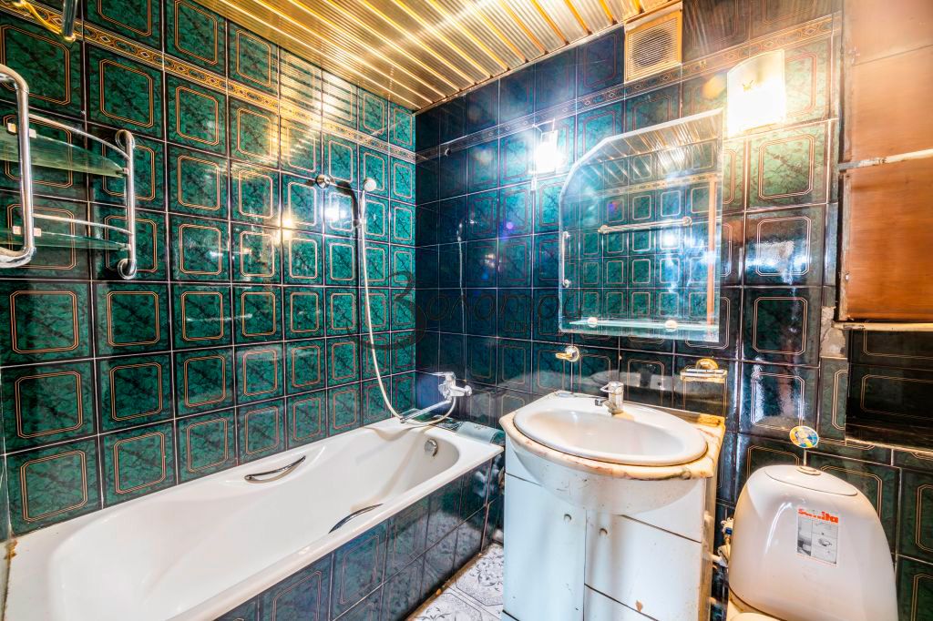 Продажа 3-комнатной квартиры, Кисловодск, Островского ул,  17