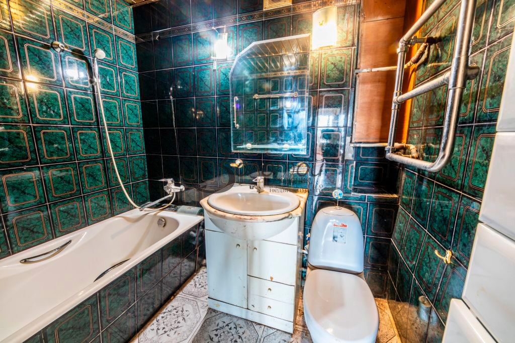 Продажа 3-комнатной квартиры, Кисловодск, Островского ул,  17