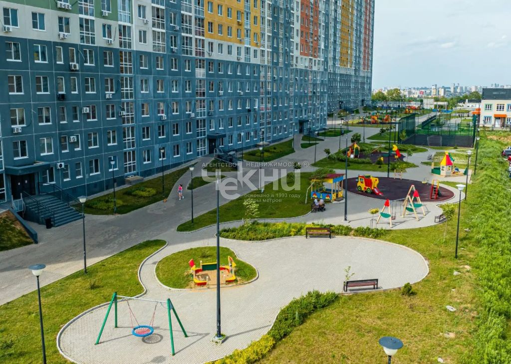 Продажа 4-комнатной новостройки, Анкудиновка, примерно в 0, 3 км на северо-восток от д.Анкудиновка