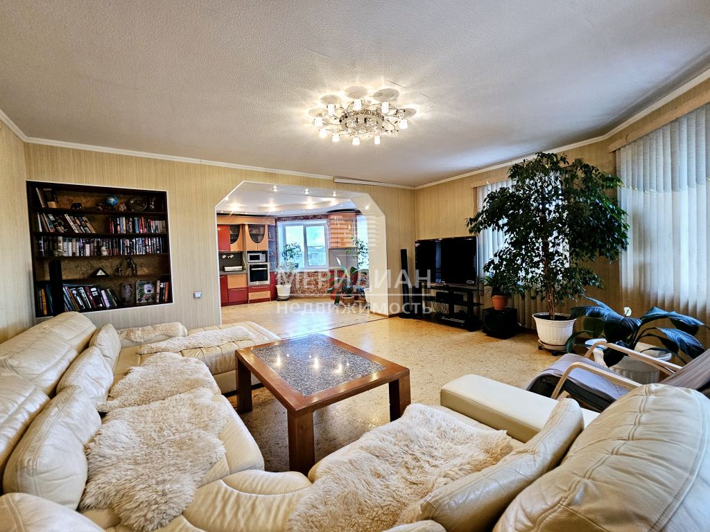 Продажа 3-комнатной квартиры, Бор, Ленина ул,  161к2