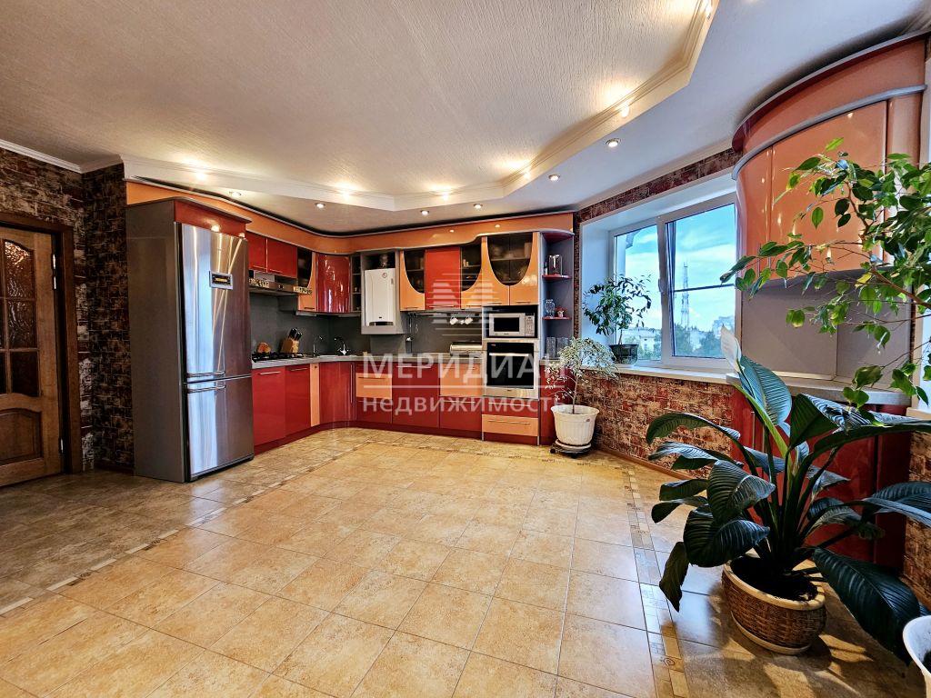 Продажа 3-комнатной квартиры, Бор, Ленина ул,  161к2