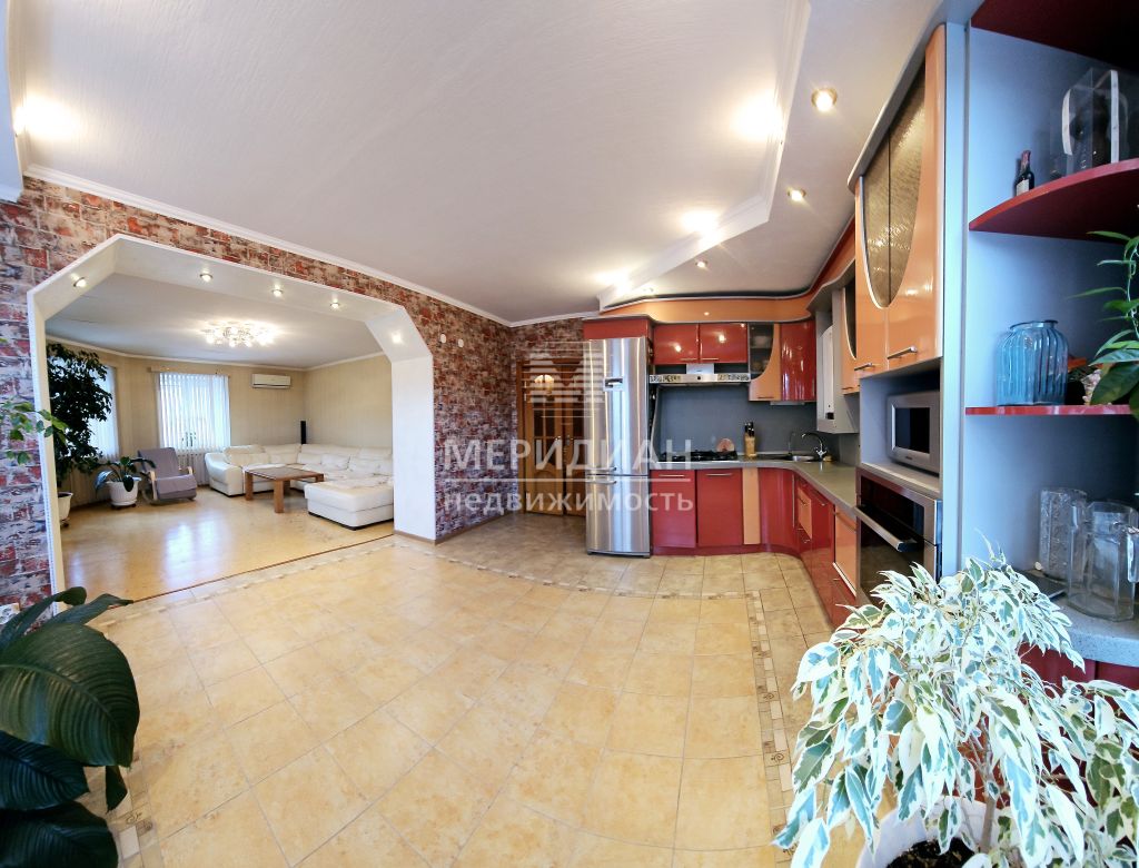 Продажа 3-комнатной квартиры, Бор, Ленина ул,  161к2