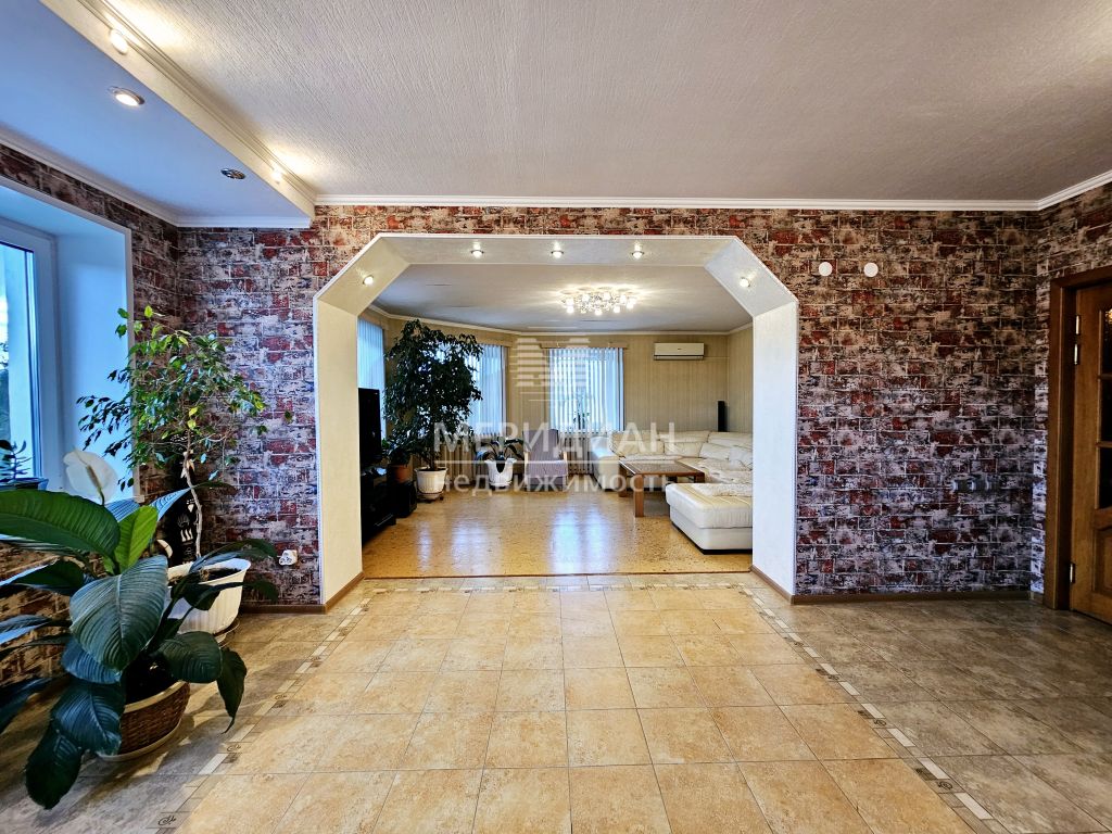 Продажа 3-комнатной квартиры, Бор, Ленина ул,  161к2