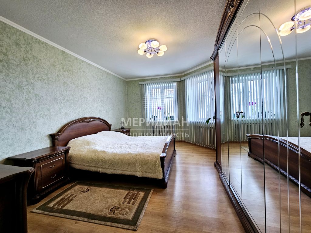 Продажа 3-комнатной квартиры, Бор, Ленина ул,  161к2