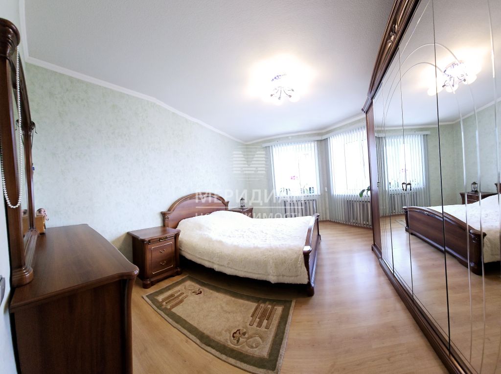 Продажа 3-комнатной квартиры, Бор, Ленина ул,  161к2