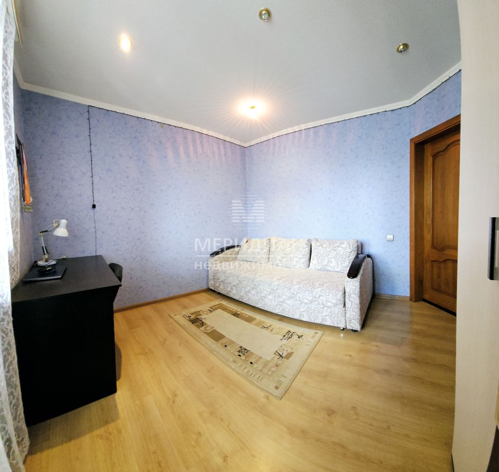 Продажа 3-комнатной квартиры, Бор, Ленина ул,  161к2