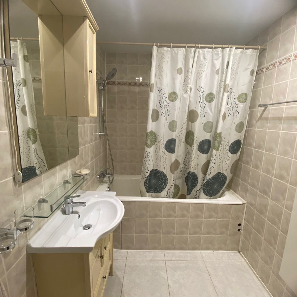 Продажа 4-комнатной квартиры, Нижний Новгород, Воровского ул,  13