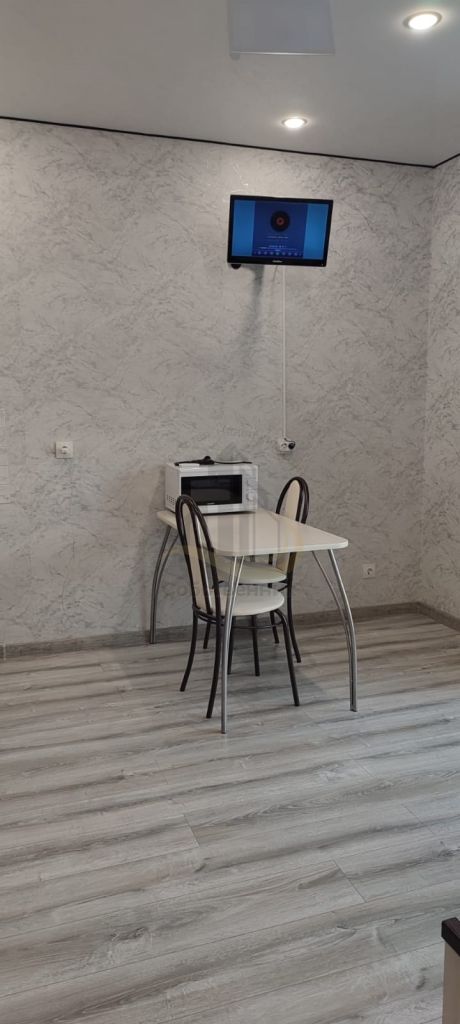 Аренда 1-комнатной квартиры, Старый Оскол, Угарова пр-кт,  1